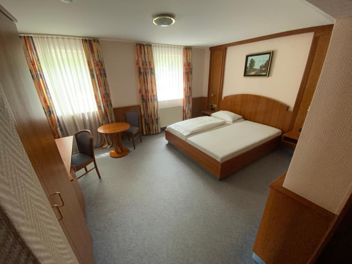 Hotel Restaurant Blumenhof Baesweiler Екстериор снимка